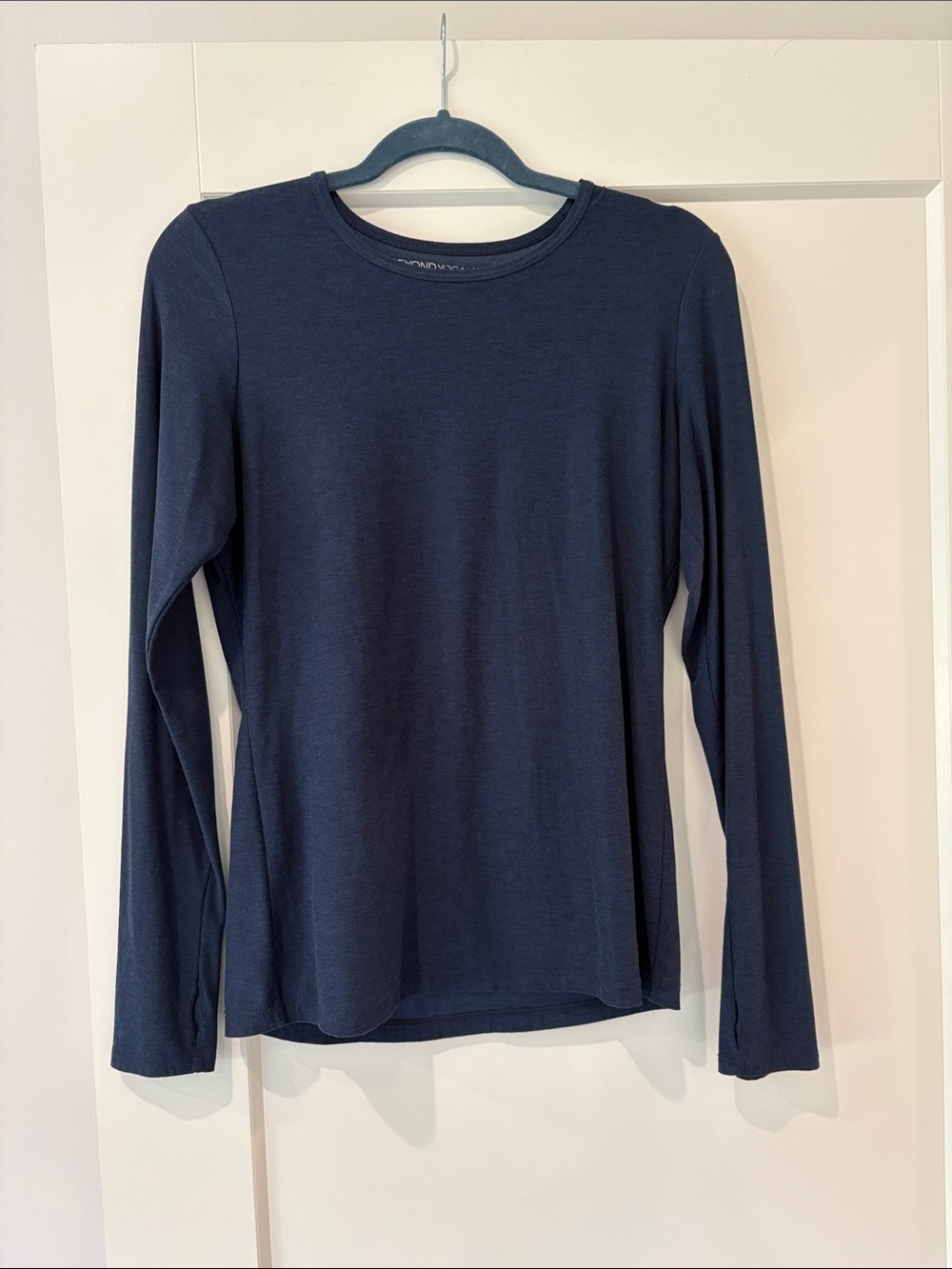 Beyond Yoga Heathered navy long sleeve Crewneck